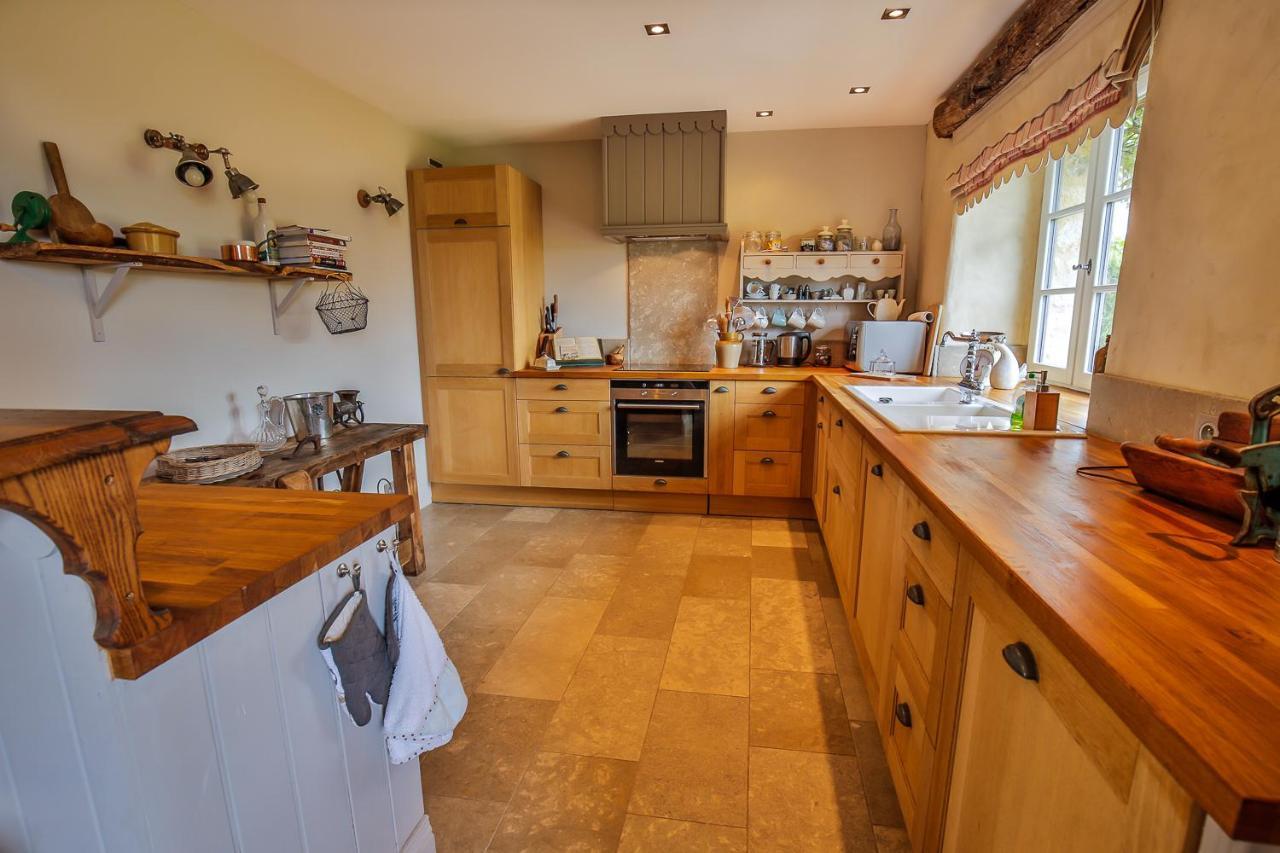 Le Manoir De Beauregard Bed and Breakfast Clermont-de-Beauregard Buitenkant foto